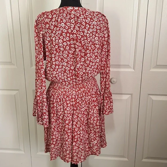 💖American Rag rust/cream dress with lace details. - Picture 2 of 6